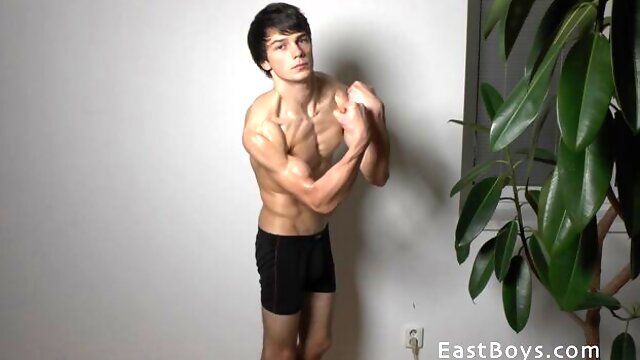 John Tremont has a sexy oily body and he LOVES to tease