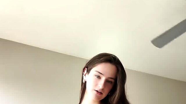 Big Cock Solo, Whorella