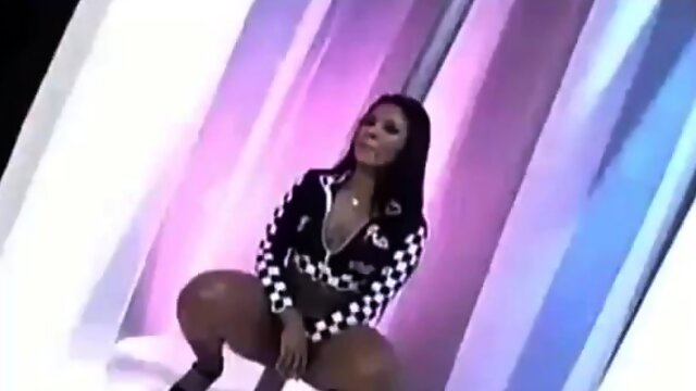 Rayhelen Andrade: Big Ass, Babe  Brunette Porn