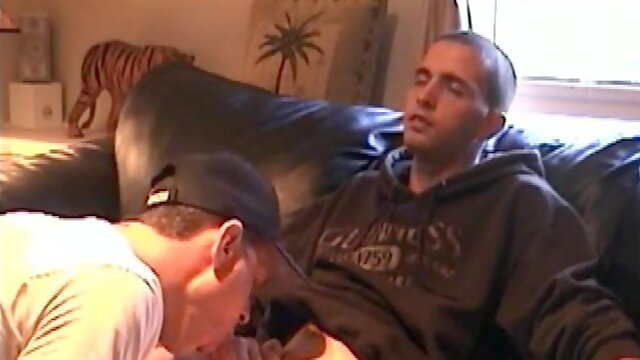 Homemade str8 stud sucked by gaydaddy for 1st gay time