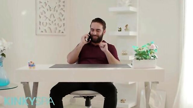 Delicious Kats kinky spa video