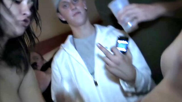 Lesbo college teen gets pussy toyed