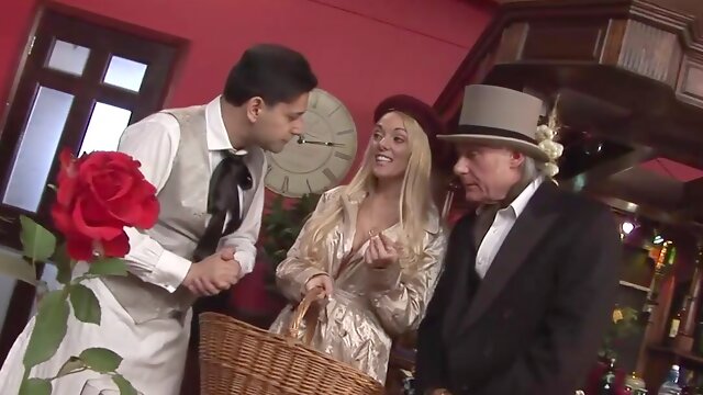 Magnificent Stunners Wild Orgy with Two Cocked Gentlemen - Cum in Mouth Foursome