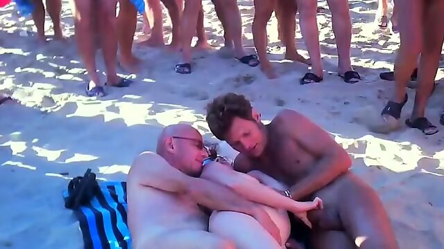Sexe Plage Amateur, Gangbang Amateur, Extérieur