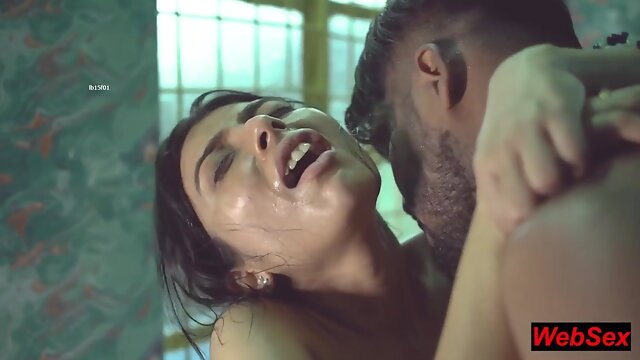 Alluring Indian babe mind-blowing xxx scene