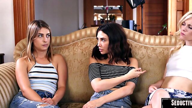 Cutie blonde facesitting on her GF