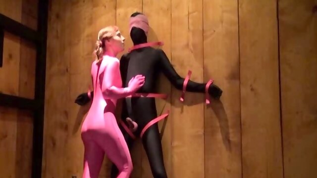 Branlette, Femdom, BDSM