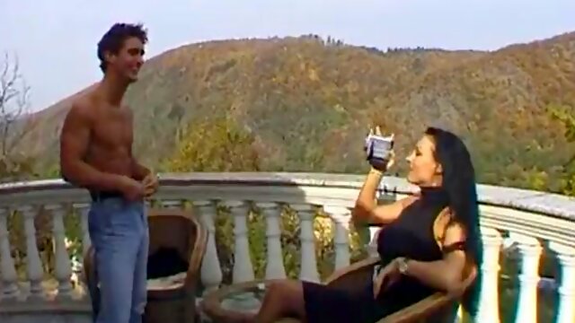 Missionary, Retro, Im Freien