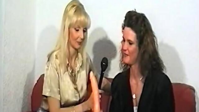 Sandra Foxx helps Amateur play with Dildo: Solo, Masturbation  Toy Porn