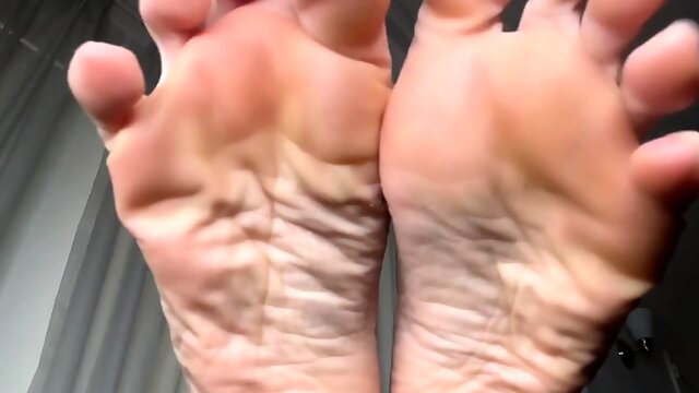 Goblingoddesss - Sniff My Sweat