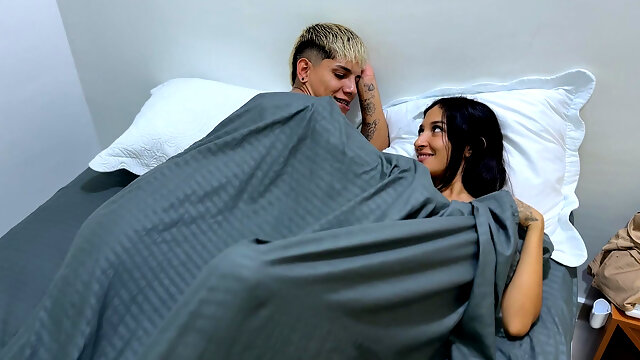 Columbian Teen, Missionary, Hotel