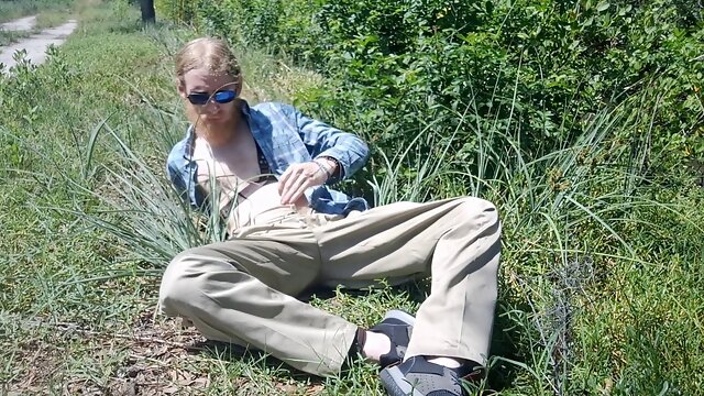 Bizarre gooner Skycladstargazer gets wild in the woods, ripping off his clothes and going for it