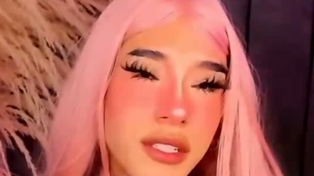 Latina Shemale Wig, Masturbation