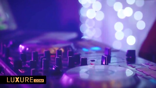 Clara Mia, Marcello Bravo And Lauren Walker In An Unexpected Three-way Return