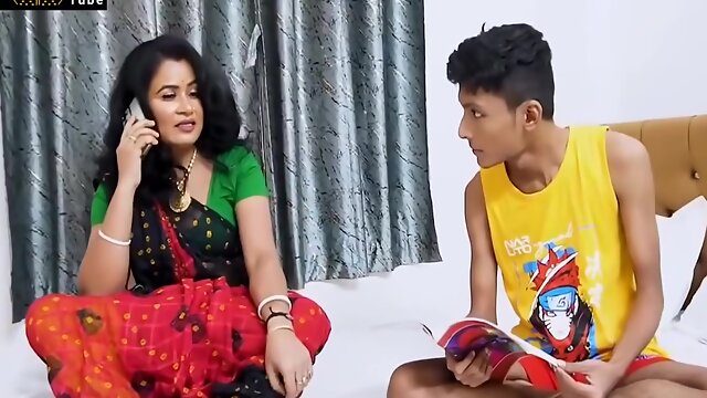 Hot Mommy In Stepmoms Hot Sex Ed Lesson - Stepson Learns How To Please His Teacher