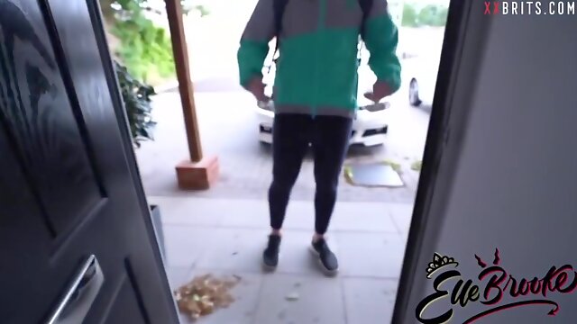 British Blond Is Mad To Have Anal Sex With A Delivery Stud, Untl They The One And The Other Cum