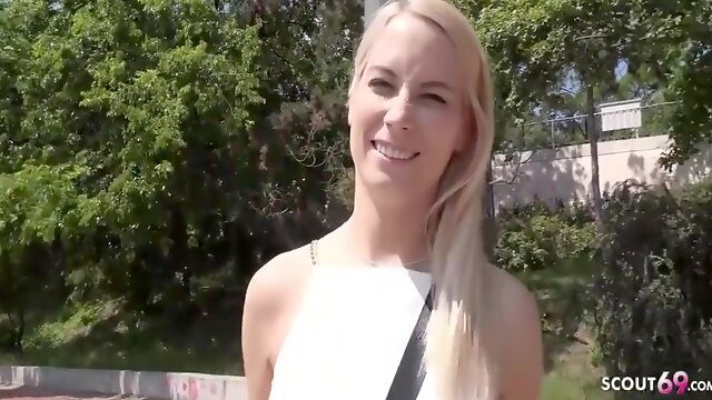 Sharon White - Cutie Pawg Bimbos Pickup And Boned