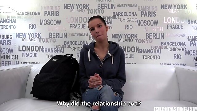 Teen 18+ Bomshell Casted Right On The Couch