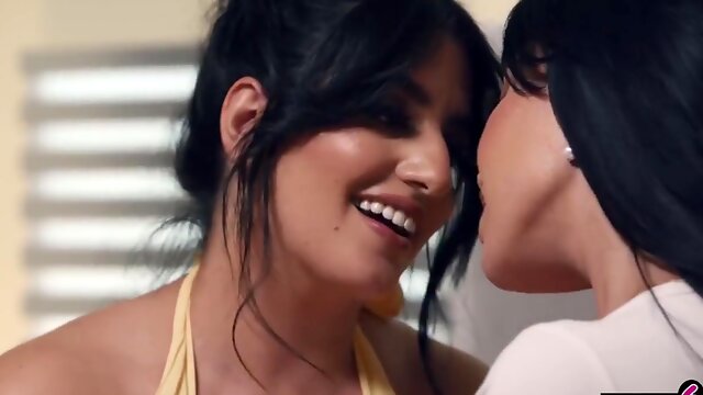 Little Puck, Latina Lesbians And Sarah Arabic In Huge Boobs Arab And Latina Milf Lesbians Having Wild Sex Together