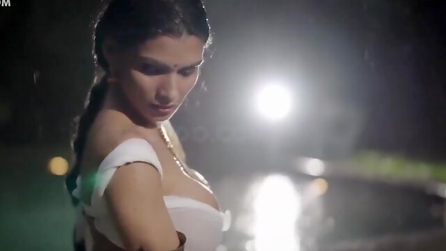 Flirtatious Indian Milf Hot Video