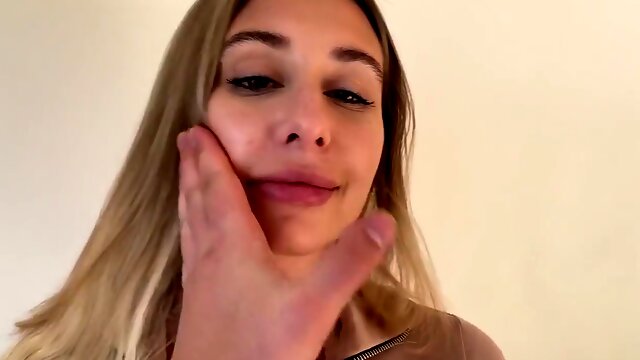 Tony Art In Sunshine Blowjob With Huge Cumshot