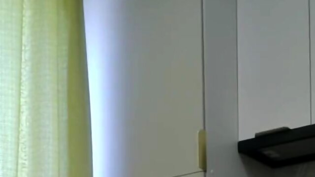 Housewife Playing With Pussy