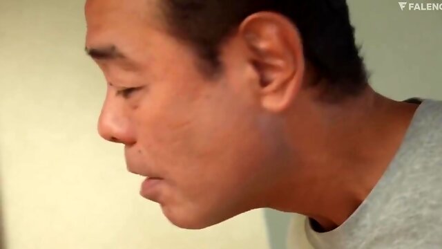 A Slender Stepdaughter Is Trained With Aphrodisiac Oil, Her Body Fluids Become Sticky, And Becomes My Cum Urinal - Sakuragi Mion And Mion Sakuragi