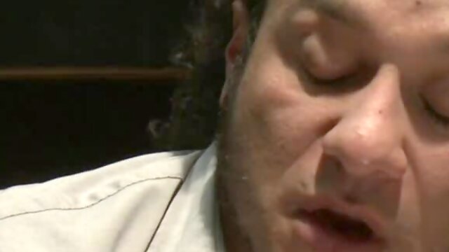 Shemale Fucks Guy, Gloryhole