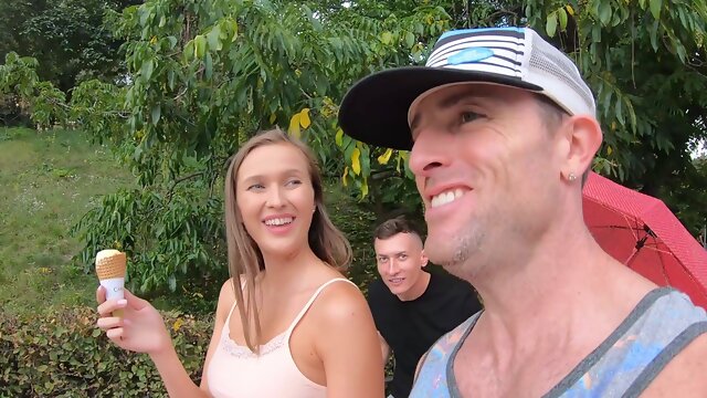 Johnny Nitro and Stacy Cruz in outdoor action