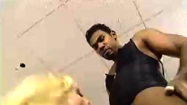 Kelly: Blowjob, Anal  Milf Porn