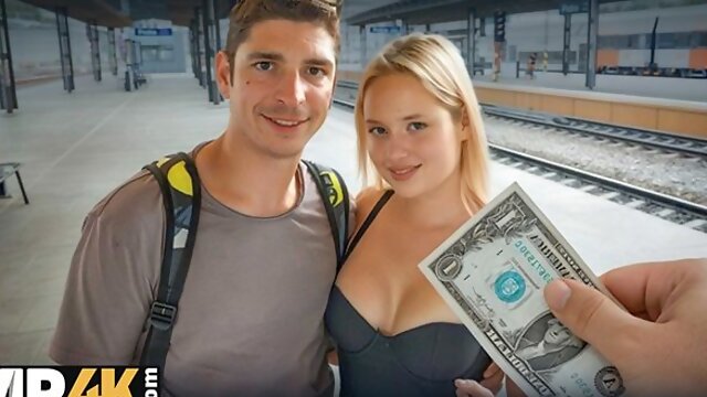 Utro, Tsjekkisk, 18, Fremmed