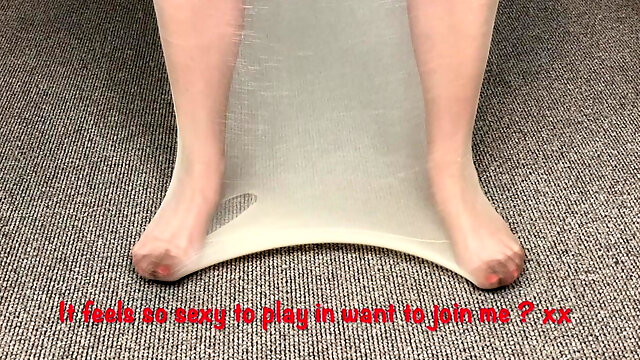 Mrs Mature Feet, Do You Think She Would Look Good in a Sack!!!