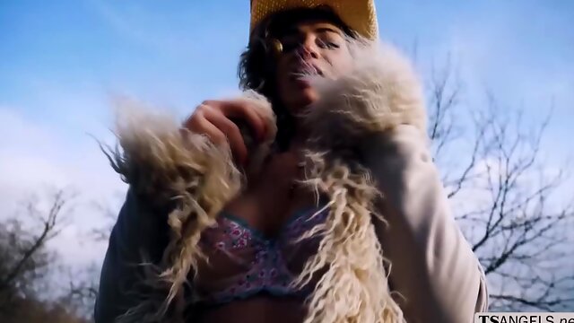 Shemale, Blowjob, Slutty