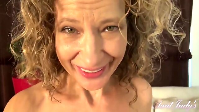 Aunt Judys - Small Amateur Stepmother Id Like To Fuck Tia Masturbates In Hot Underware