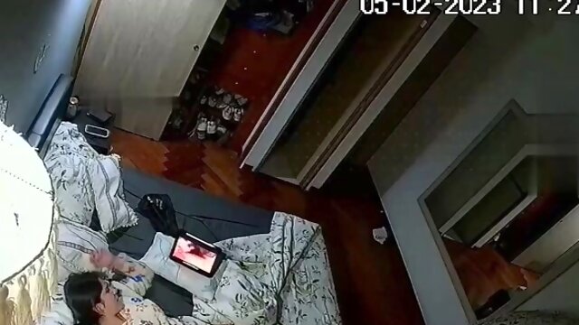 Hcm latina teen stiff legs masturbation