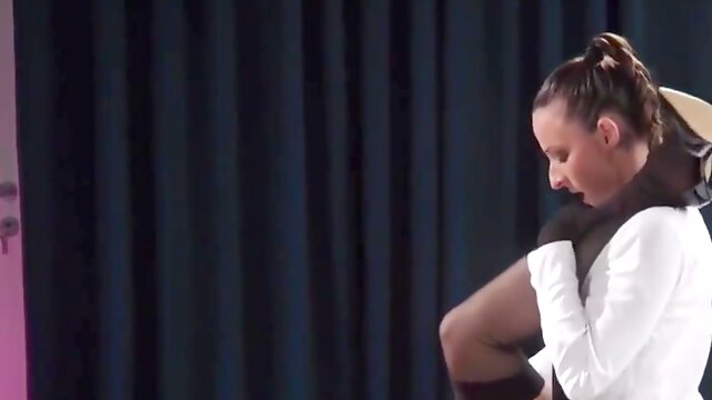 Lesbian Pantyhose Strapon