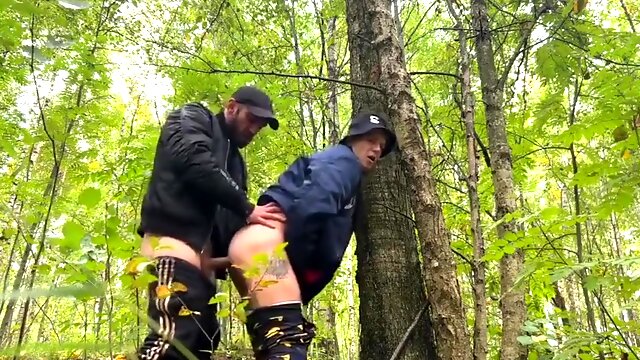 Guy Catches Guy Jerking Off In The Woods And Joins To Fuck Falcon Ai