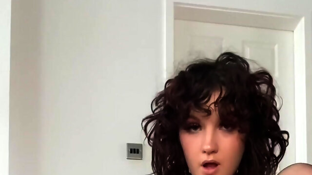 Emo Punk Petite Girl Solo Squirting Fun