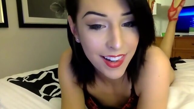 Shemale Solo Self Facial