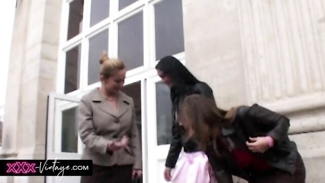 Büyük Memeler, Açik Hava