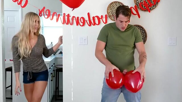 I give a mouth to my visitor: Big Tits, Big Ass  Blowjob Porn
