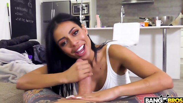 Canela,the Ass Sex Coitus And Squirting Maid With Canela Skin