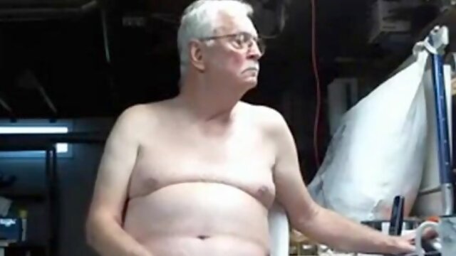 Mature Naturist Father Drains His Uncircumcised Manhood