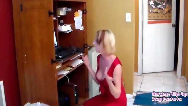 Stepmother Lets Stepson Lift Her And Grind Her Sexy Butt Untill Cum With Britanny Lynn And Brittany Lynn