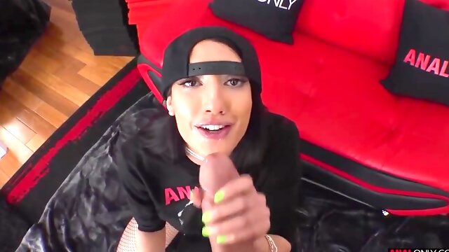 Divine Chloe Amour - Curvy Dirt