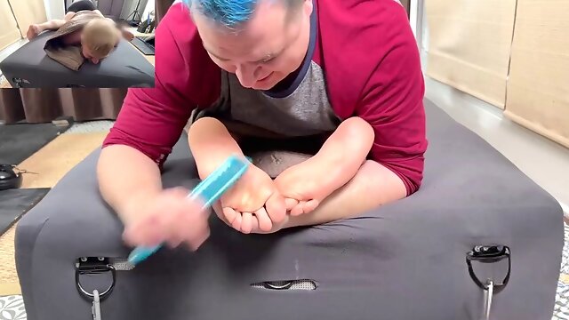 Bear Daddy Matt Wraps Sub Ryder And tickles His nude soles