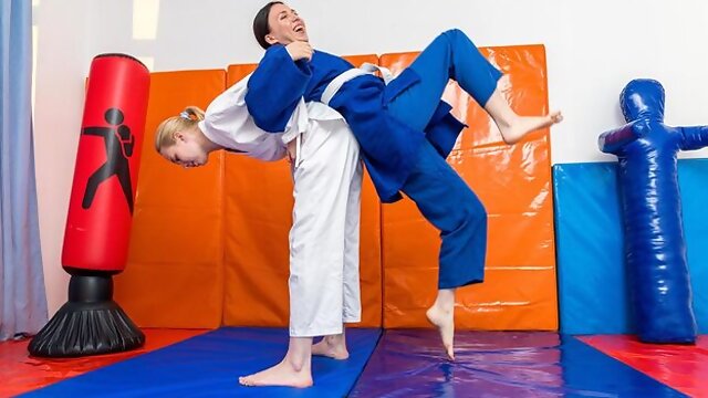 Skinny Ass Fingering, Lesben, Arschlecken