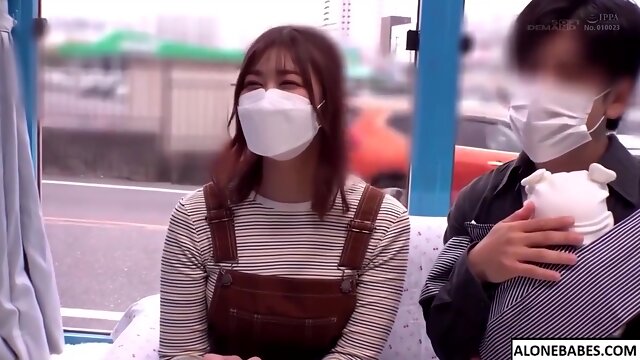 Sdmm-128 マシックミラー号 優しい子持ちのママにこっそりtカチンを見せつけて 素股て擦りつけて育児てレス気味の欲求不満オンコに旦那の目の前てヌルっと生挿入 産後の柔らかい膣穴か気持ち良すきて中出し不倫sex