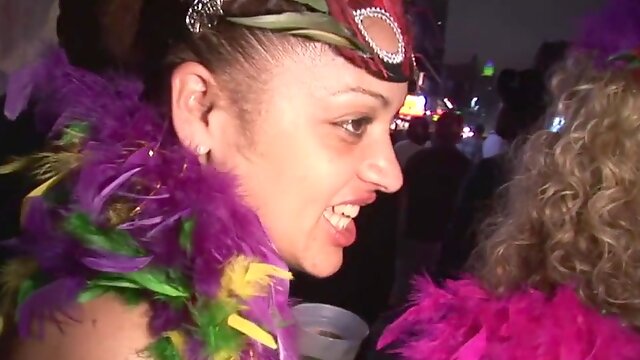 Mardi Gras Street Showing