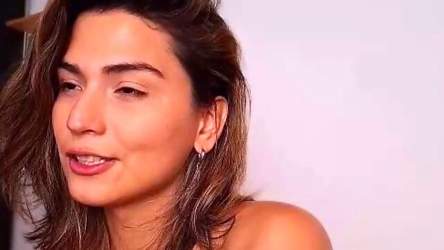 Romanian amateur webcam teen masturbate